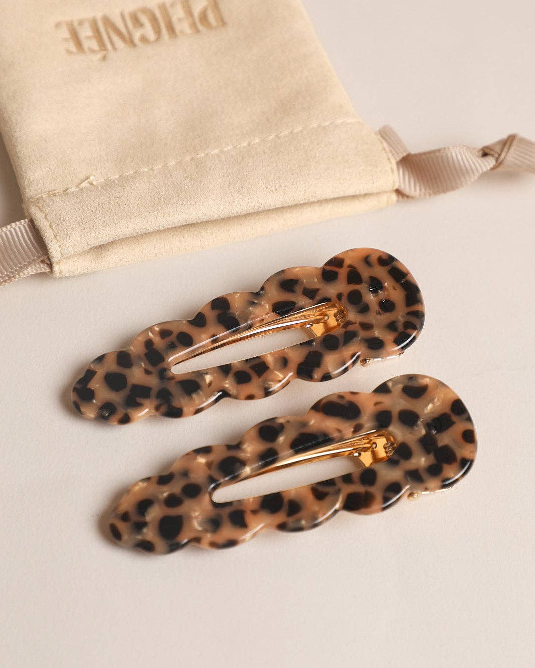 Barrettes cheveux signature Léopard avec pince dorée – élégantes et résistantes