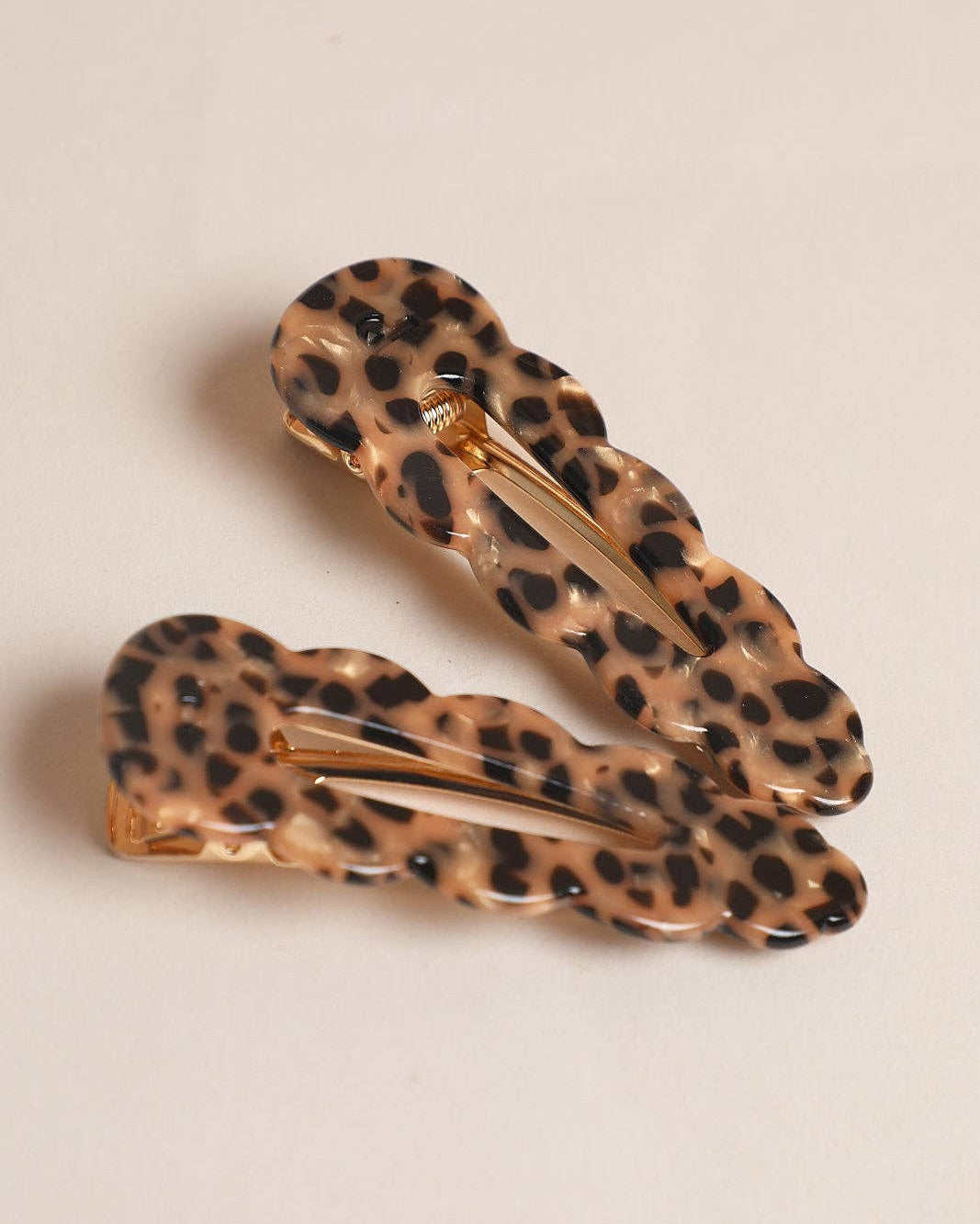 Paire de barrettes cheveux femme motif Léopard – accessoires coiffure tendance