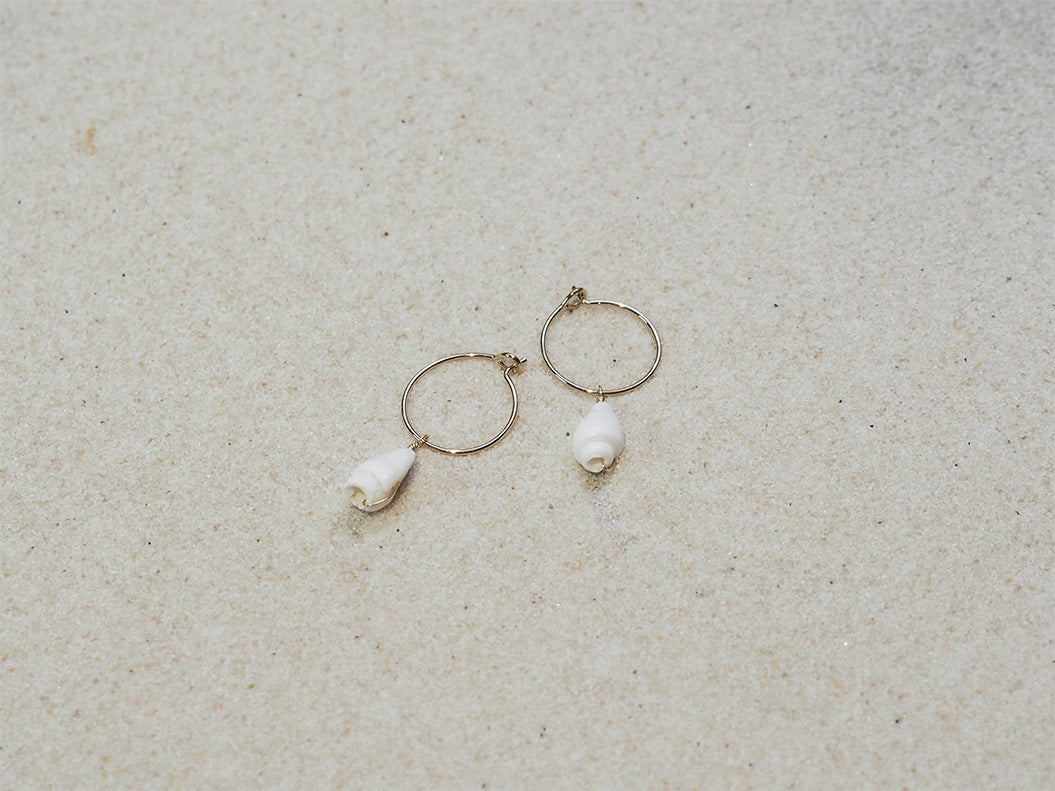 gauhart bijoux boucles d'oreilles gauri or coquillages mini créoles