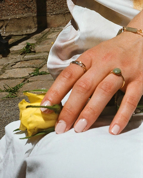photo argentique de la bague adit en aventurine