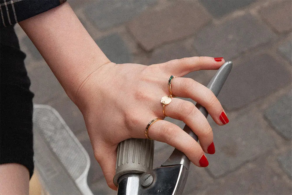 gauhart bijoux bague dhupa pampille ronde martelé à la main or