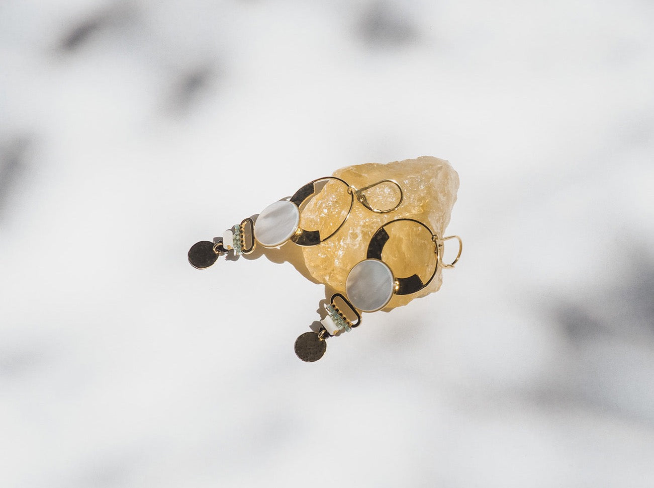 gauhart bijoux boucles d'oreilles avanish pierre nacre