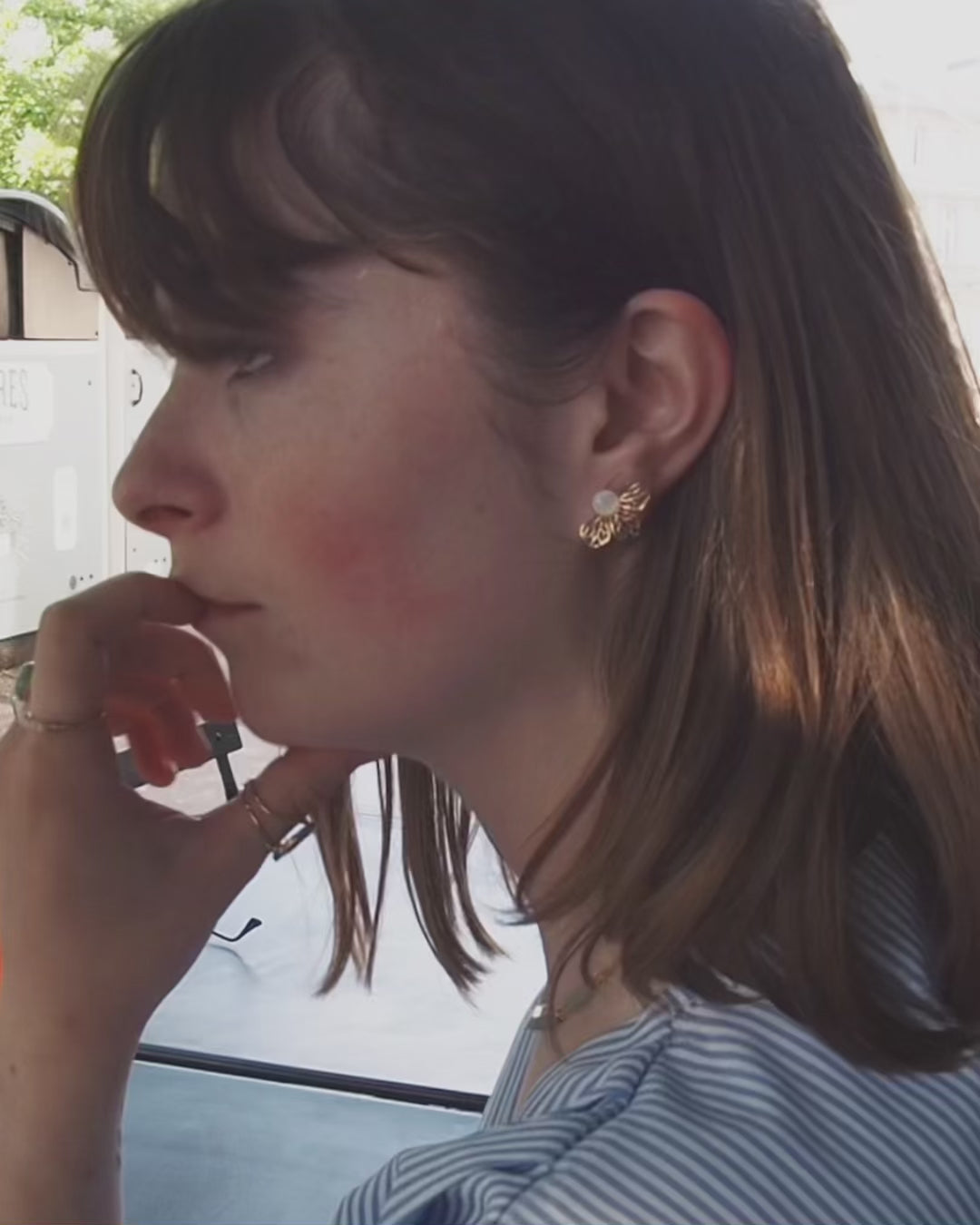 Vidéo des Boucles d'oreilles rishika portées