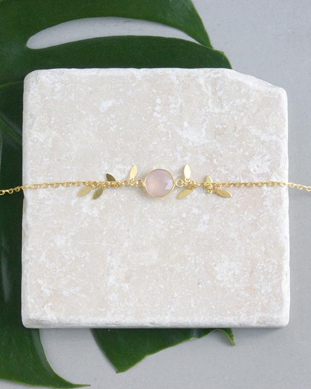 gauhart-bracelet-bali-calcedoine-rose-pampille-or-dore