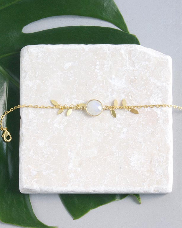 gauhart-bracelet-bali-pierre-de-lune-blanc-pampille-or-dore