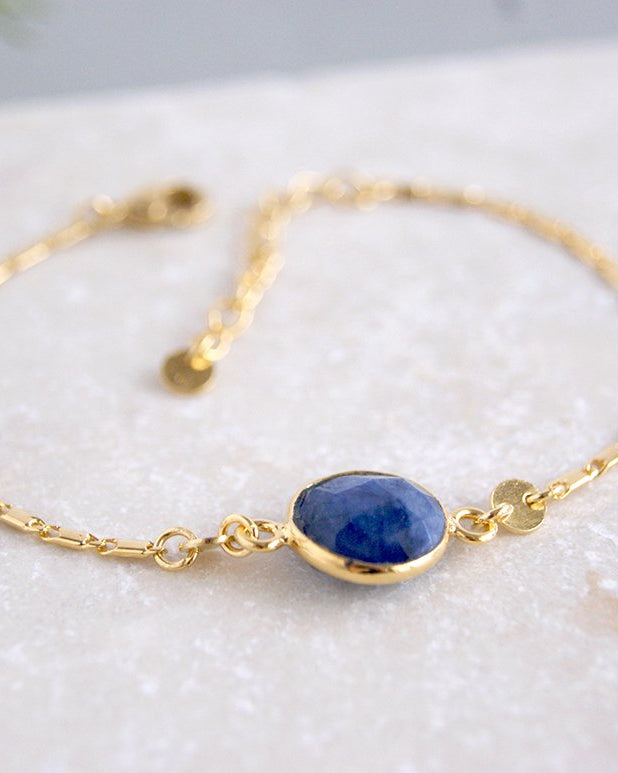 gauhart-bracelet-suvan-pierre-fine-sertie-dore-bleu-saphir