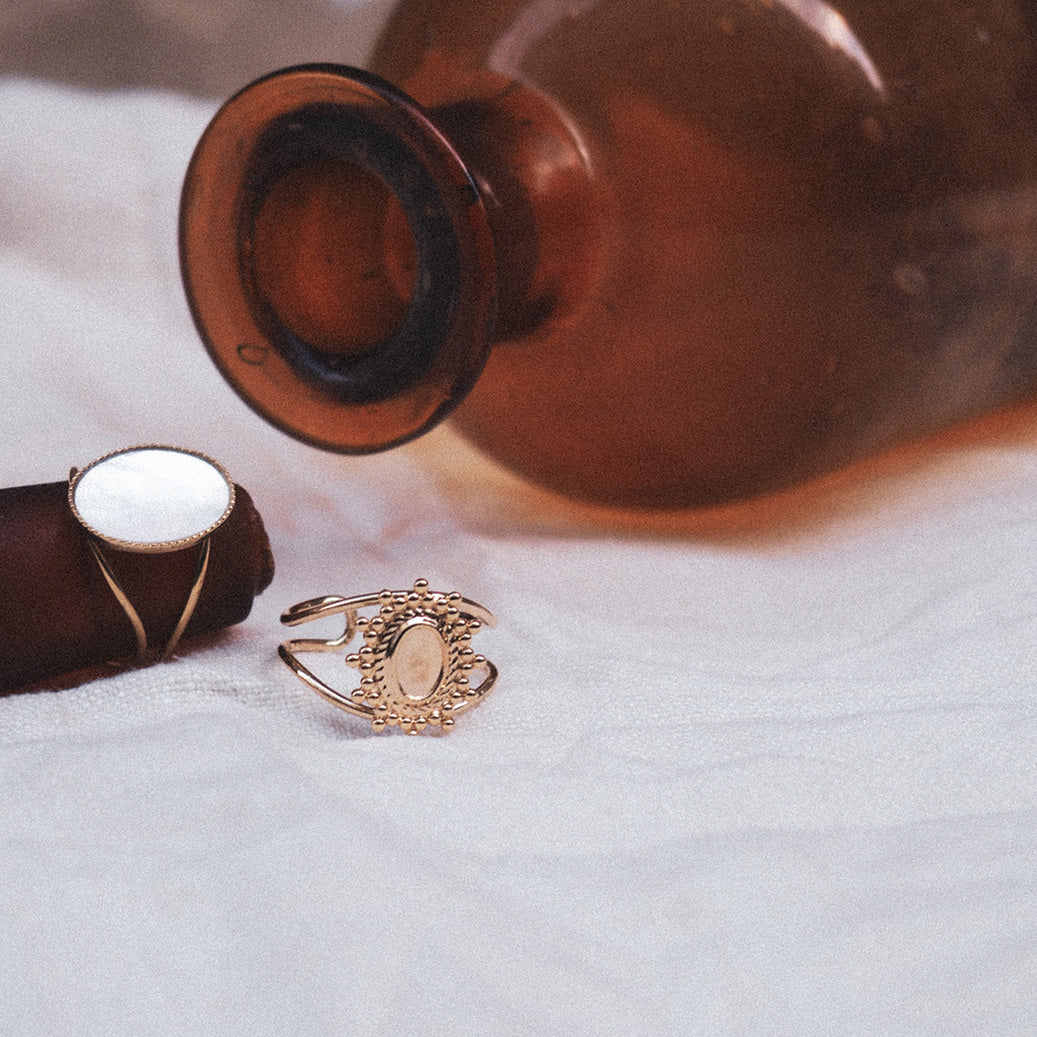 gauhart bijoux bague sanka double ajustable or pampille fleur et jaipur ncre blanche