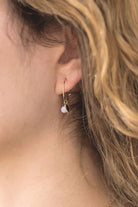 gauhart bijoux boucles d'oreilles mini créoles or pierres fines sofi calcédoine bleue