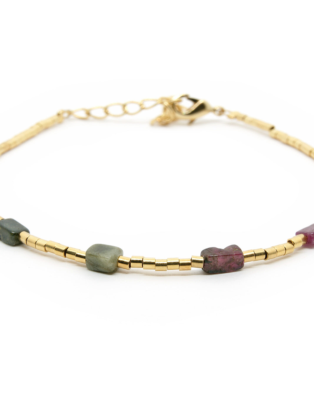 bracelet-inta-tourmaline-dore-or-perles-tubes-avani-gauhart