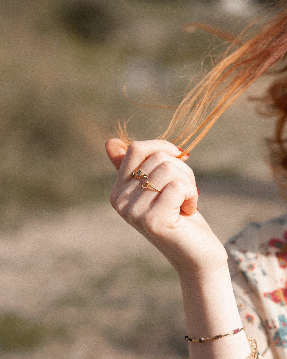 bracelet-inta-tourmaline-dore-or-perles-tubes-avani-gauhart
