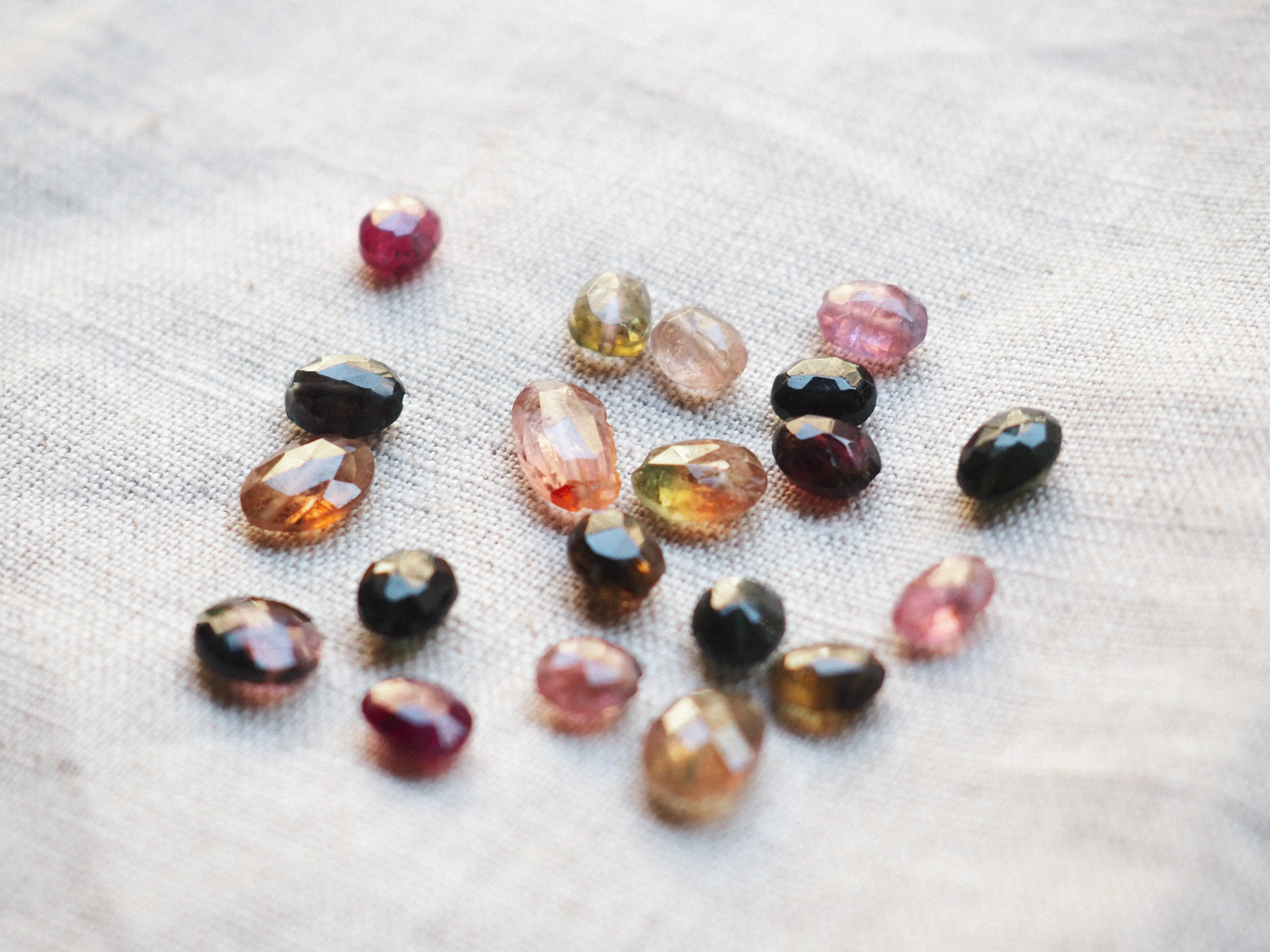 pierre pour bijou personnalisé - Gauhart Bijoux Rouen