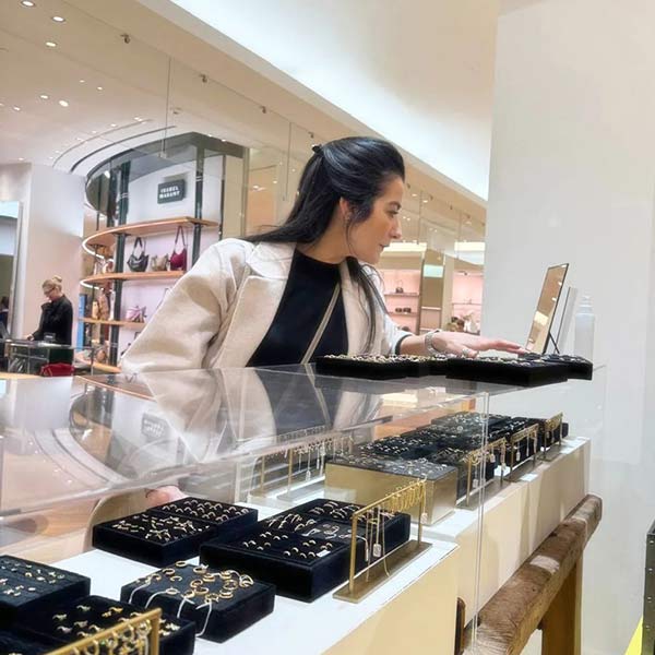 le bon marché bijoux piercings rose marie