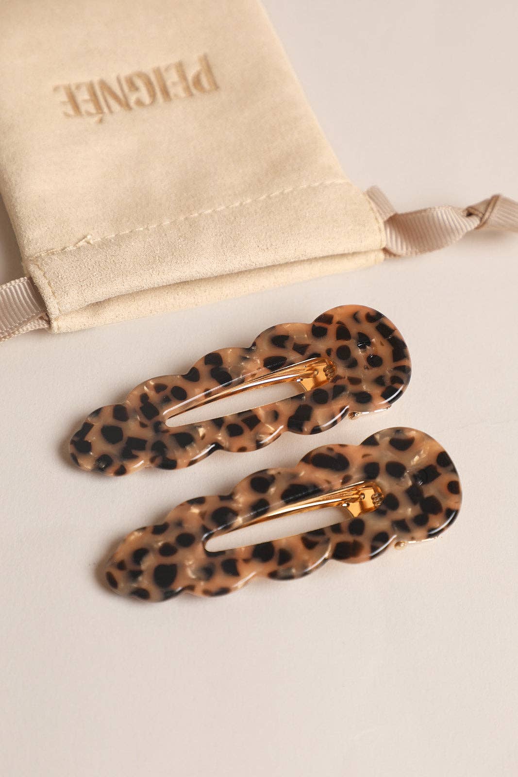 Barrettes cheveux signature Léopard avec pince dorée – élégantes et résistantes