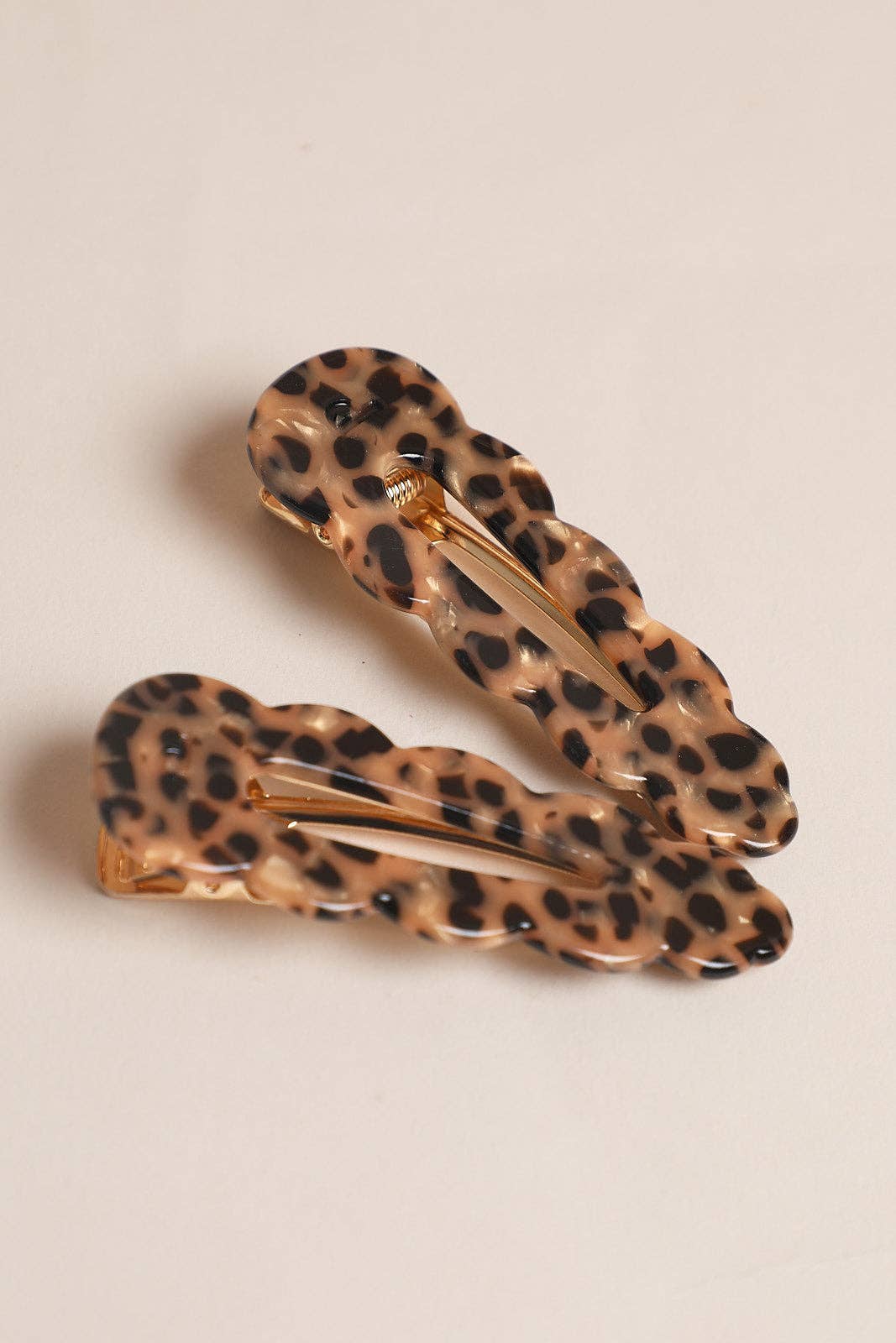 Paire de barrettes cheveux femme motif Léopard – accessoires coiffure tendance
