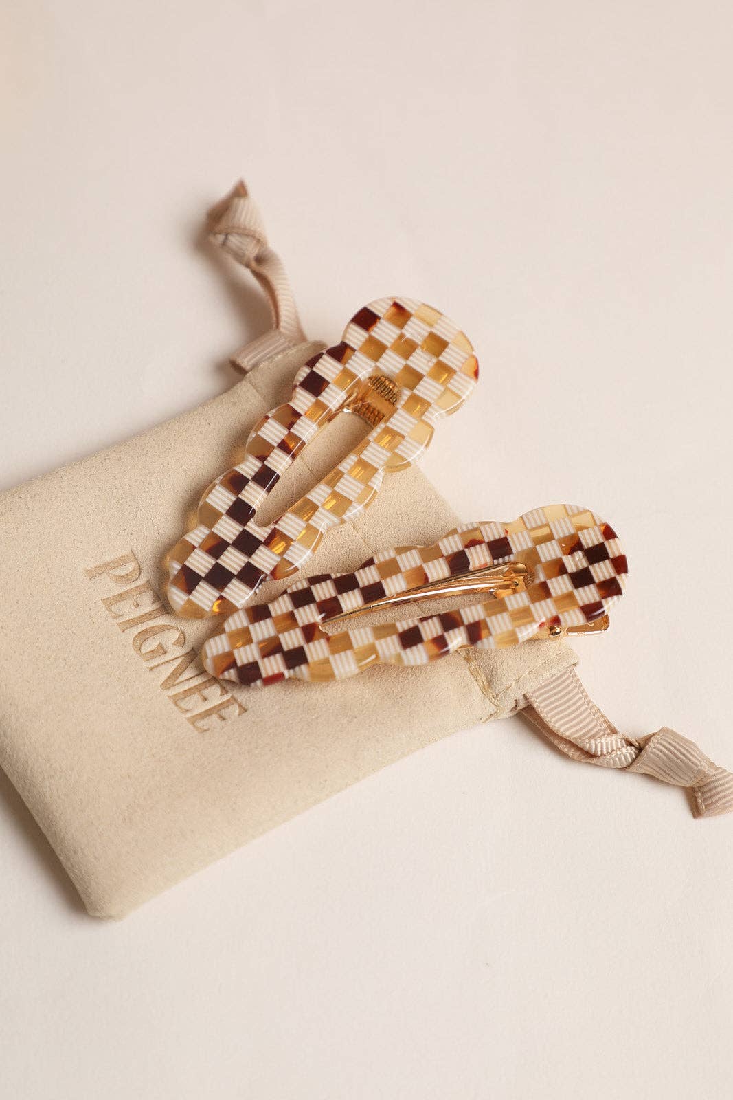 Paire de barrettes cheveux femme signature motif Damier brun et beige