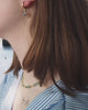 VIDEO COLLIER MADHAVI EN AVENTUIRINE