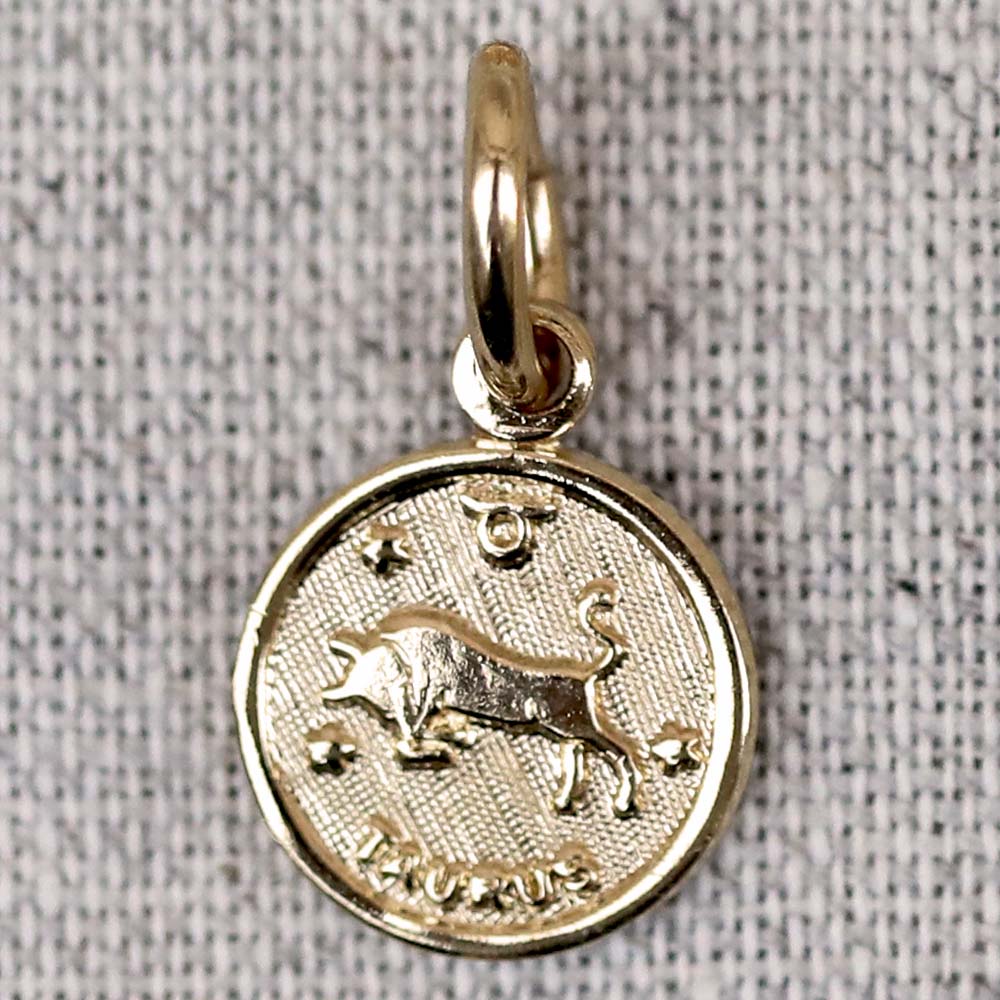 gauhart médaille pendentif astrologique signe zodiac or taurus taureau