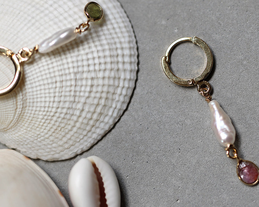 gauhart bijoux boucles d'oreilles unité mini créoles ravi or perle de culture tourmaline rose verte