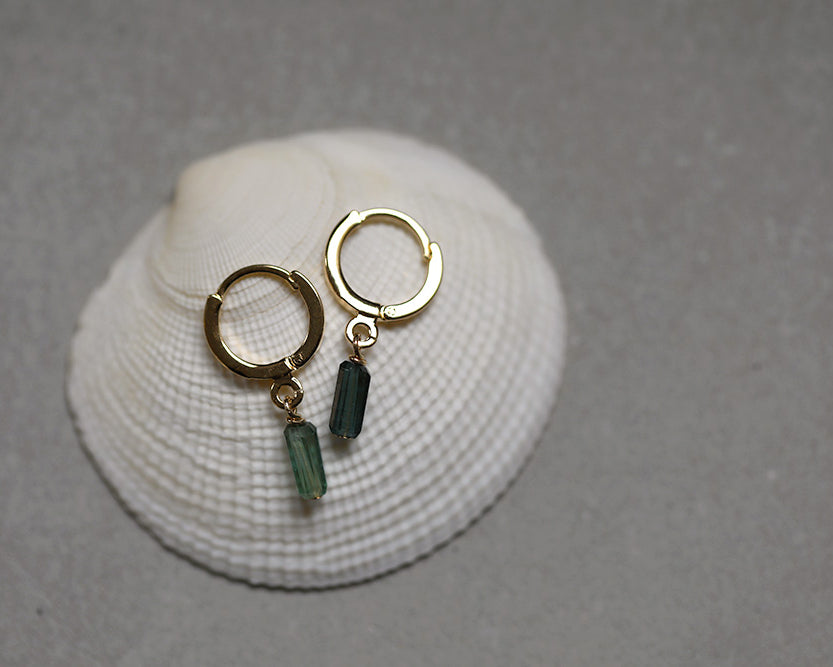 gauhart bijoux boucles d'oreilles arja unité mini créoles tourmaline verte bleue